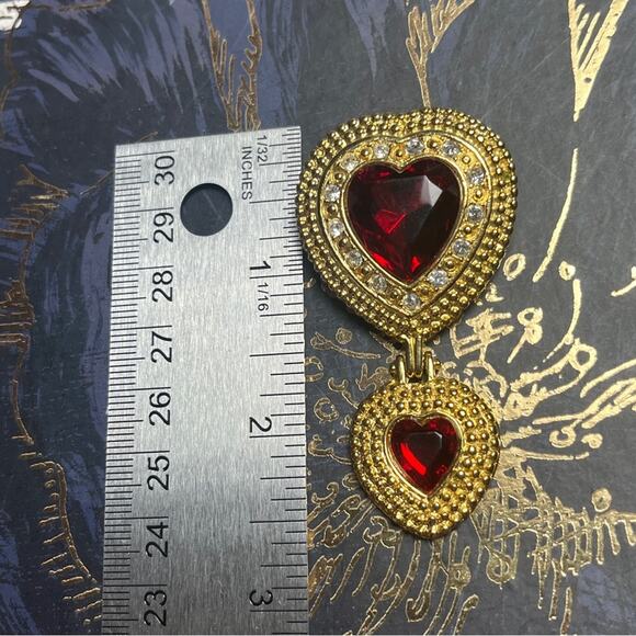 Vintage Victoria’s Secret oversized romantic red heart CZ gold Collectible pin - Picture 9 of 10